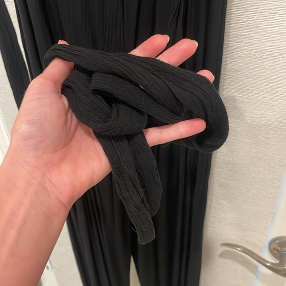 BRAND NEW LULUS BLACK ROMPER. Size : Small. Worn once - Picture 10 of 10